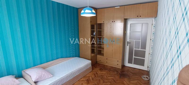 Gallery Image 222