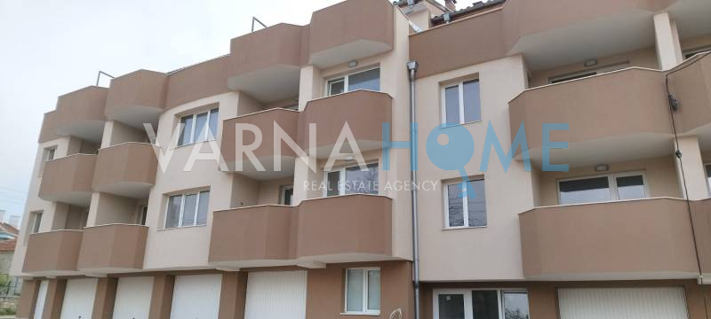 Тристаен тухлен апартамент в гр.…