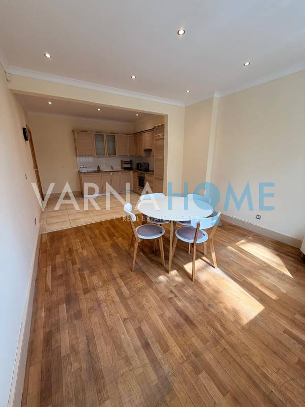 Тристаен апартамент в близост…