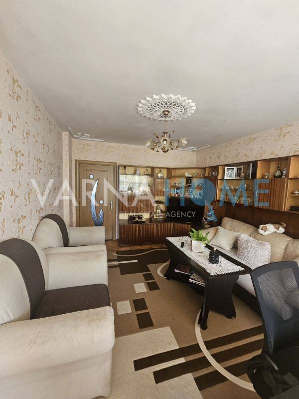 Gallery Image 222