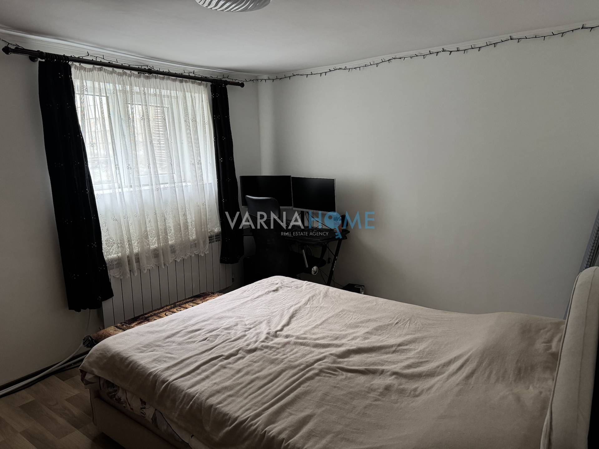 Gallery Image 222