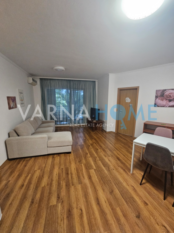 Тристаен апартамент под наем в…